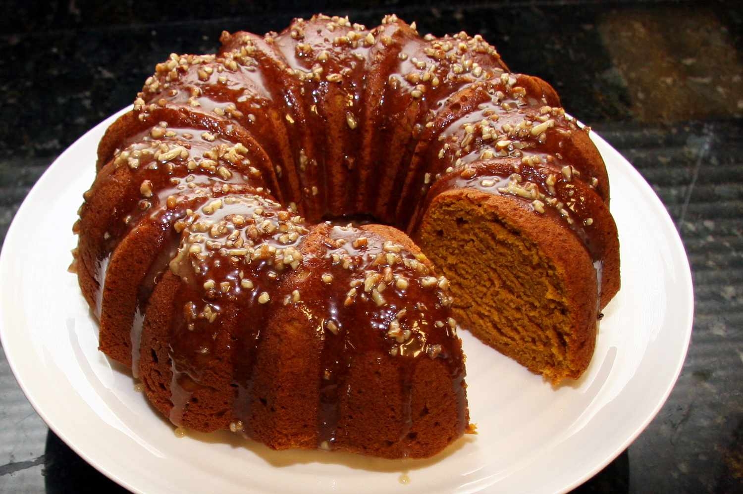 how-to-bake-a-pound-cake-in-a-bundt-pan