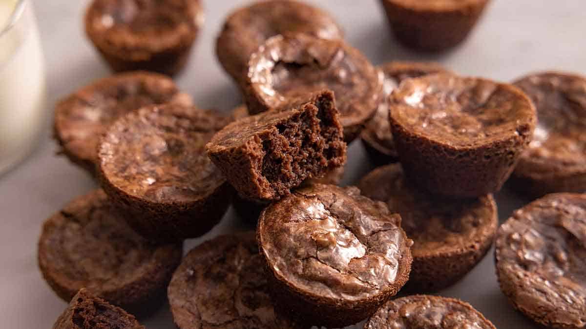how-to-bake-brownie-mix-into-muffins