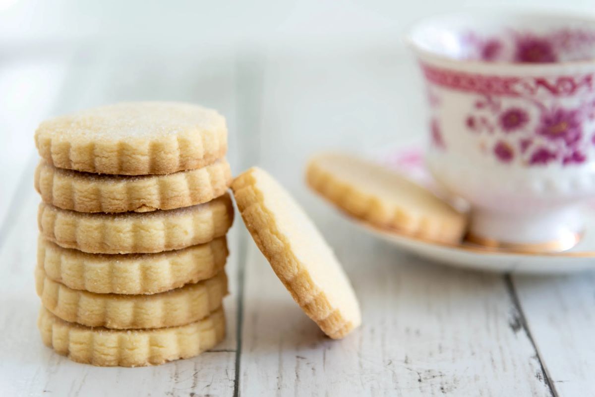 how-to-bake-buttery-shortbread