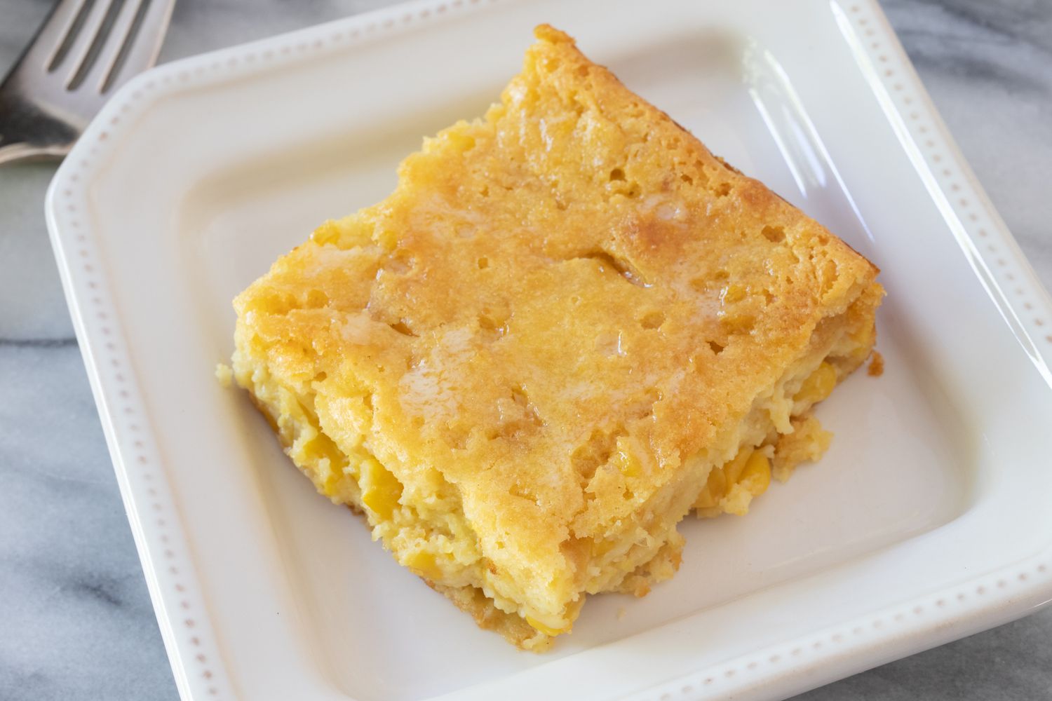 how-to-bake-cornbread-over-stew-in-the-oven