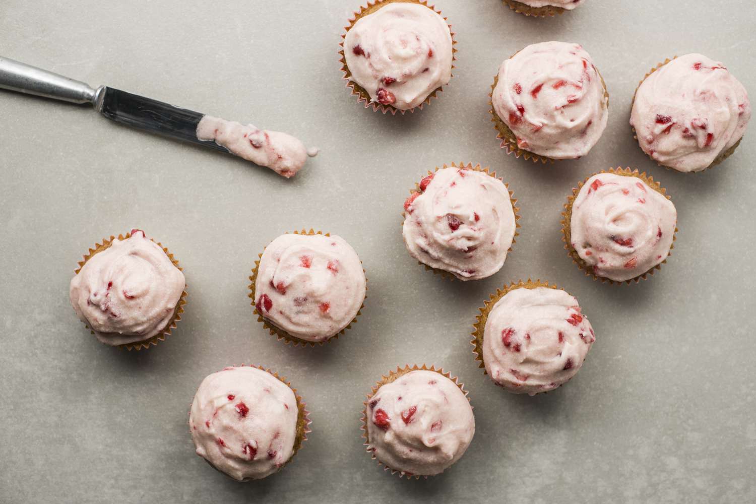 how-to-bake-cupcakes-without-molds