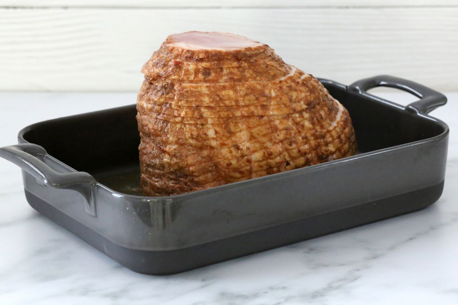 how-to-bake-ham-in-a-roaster-pan