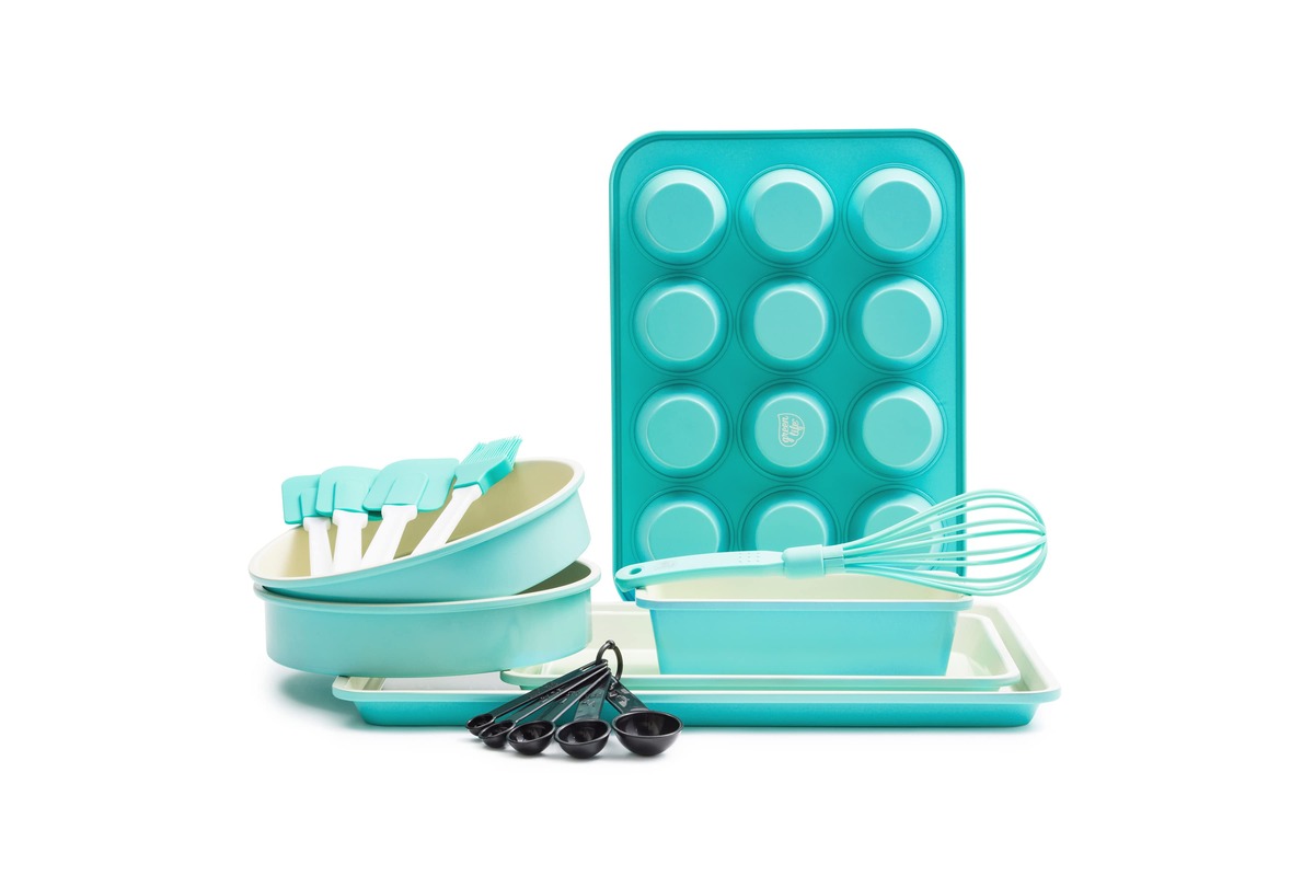 how-to-bake-in-silicone-snack-pan-from-pampered-chef