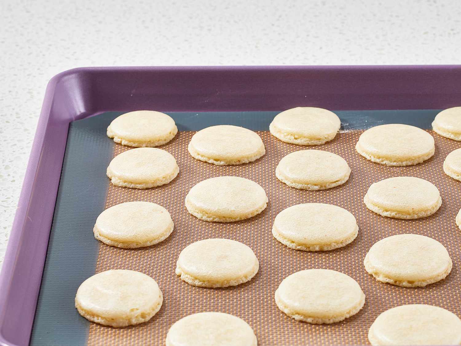 how-to-bake-macarons-in-the-oven