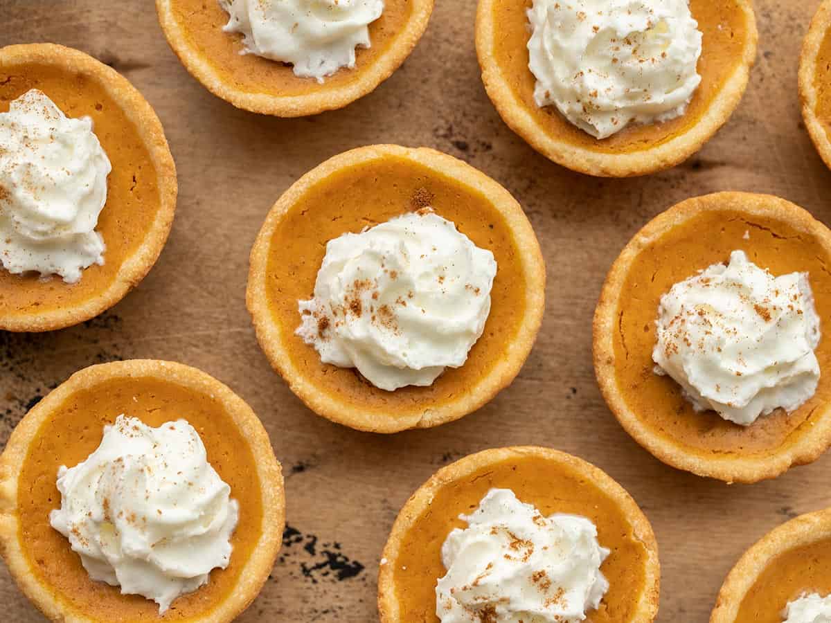 how-to-bake-mini-pumpkin-pies-in-a-muffin-pan