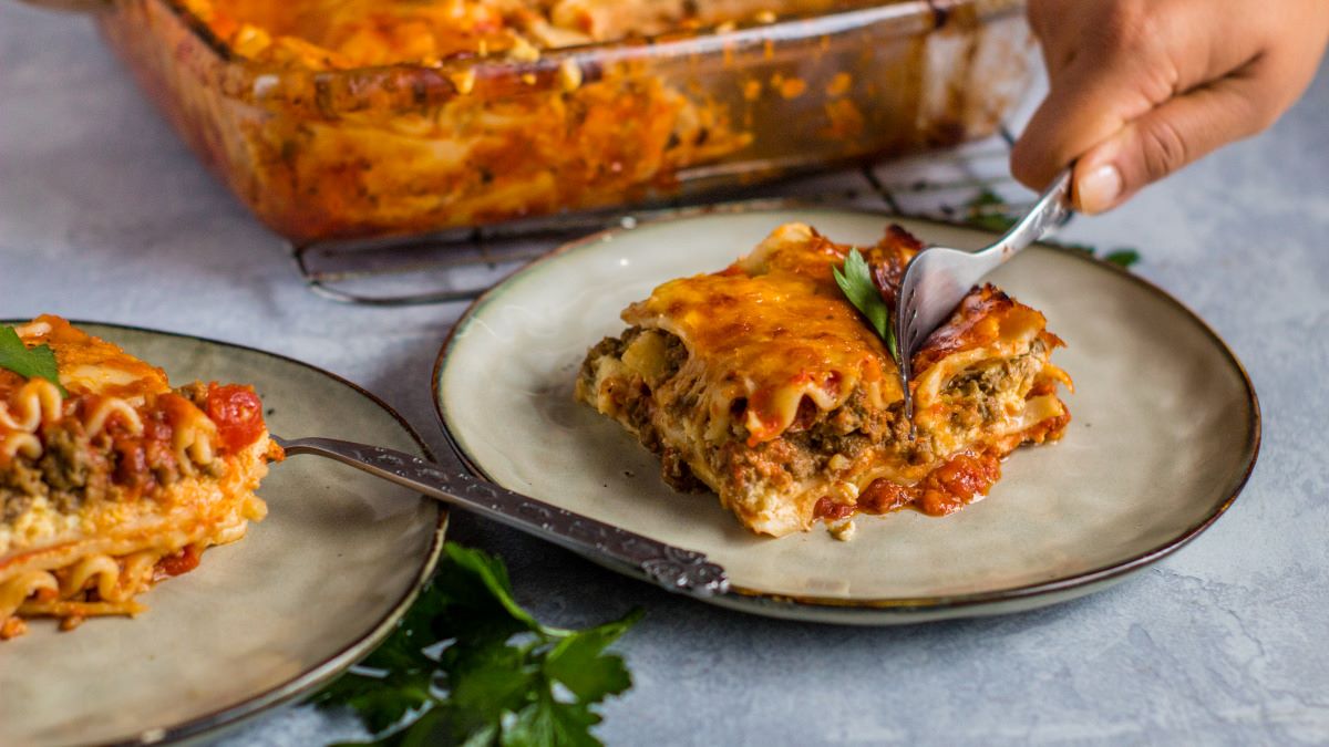 How to Bake Oven-Ready Lasagna - Recipes.net