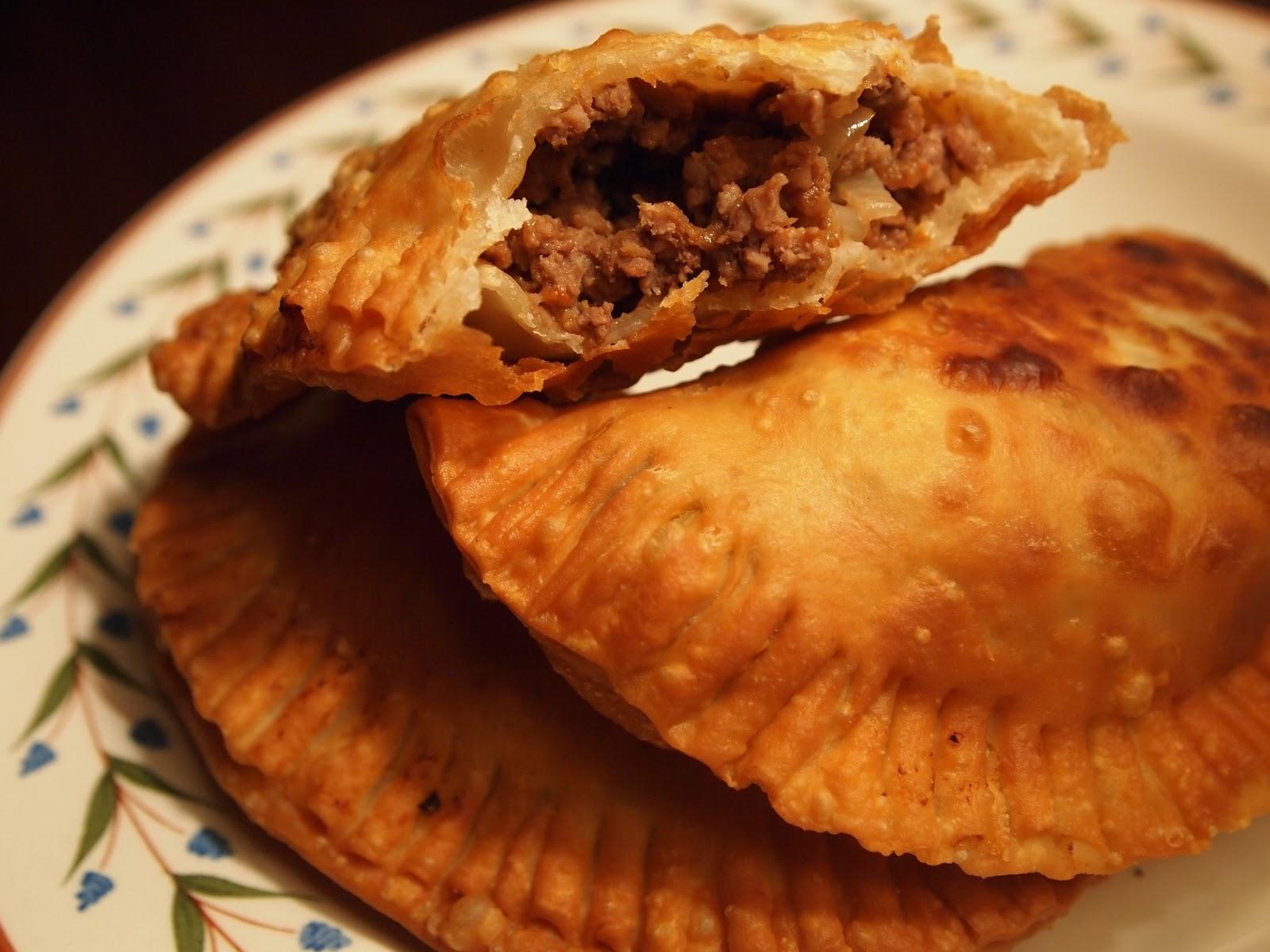 how-to-bake-puerto-rican-beef-empanadas