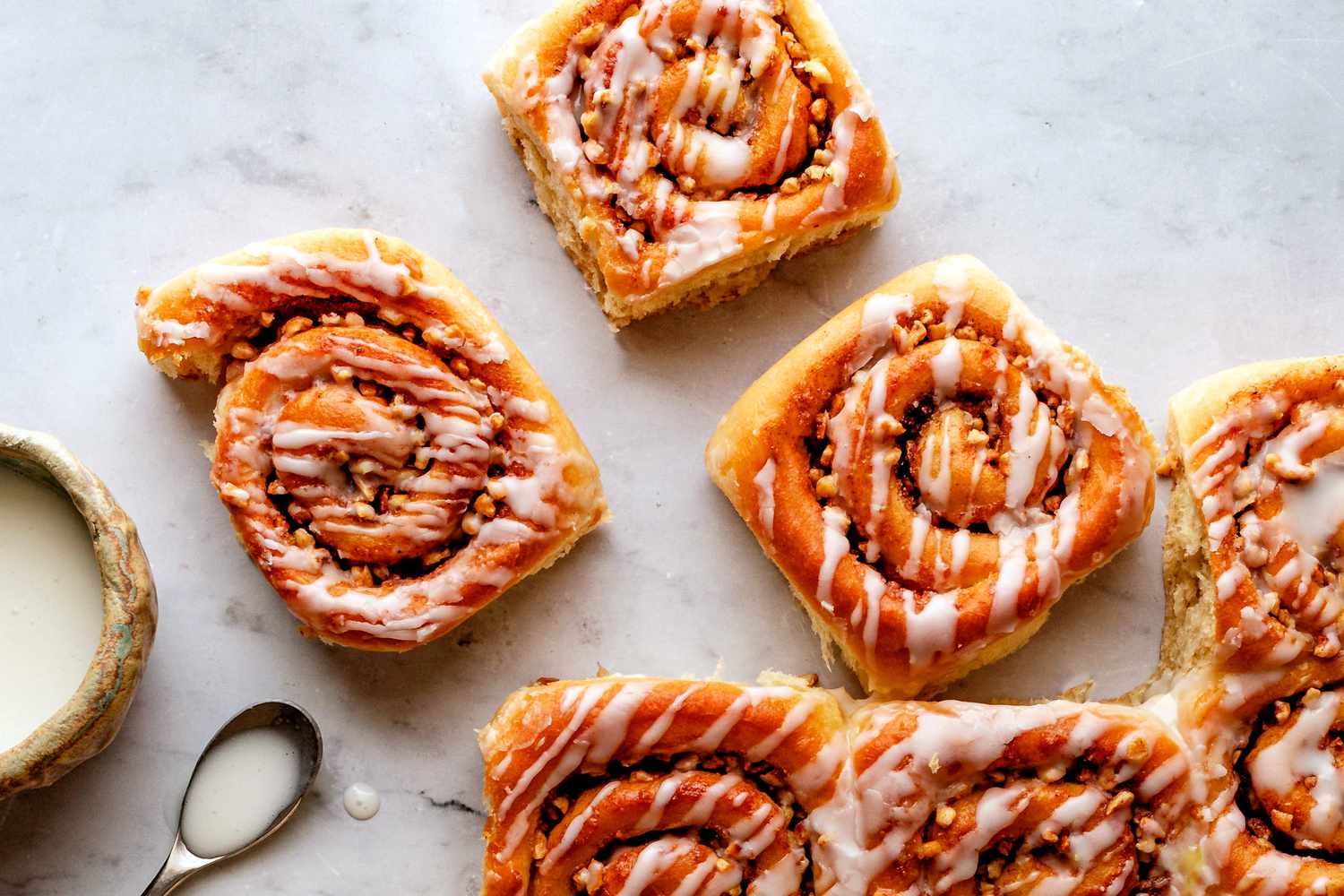 how-to-bake-ready-made-cinnamon-rolls-in-a-rectangular-pan