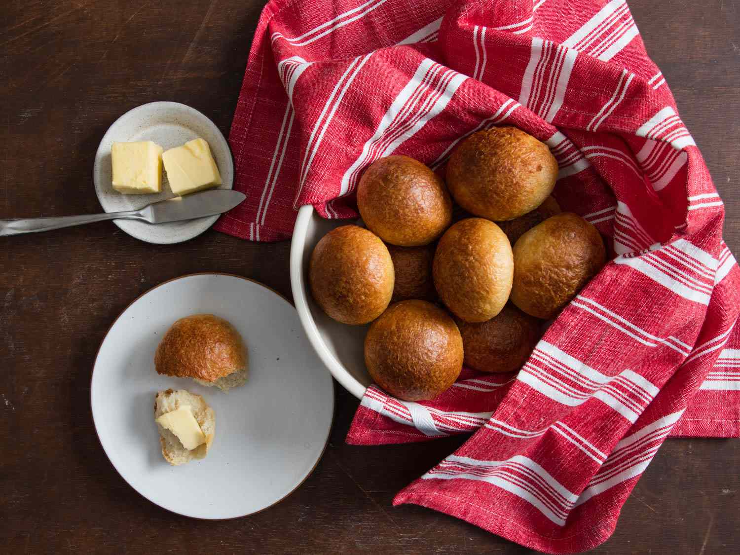 how-to-bake-simple-bread-rolls