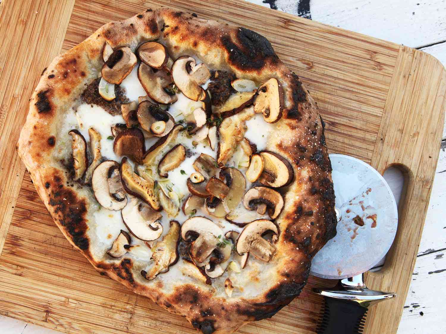 how-to-bake-two-pizzas-at-once