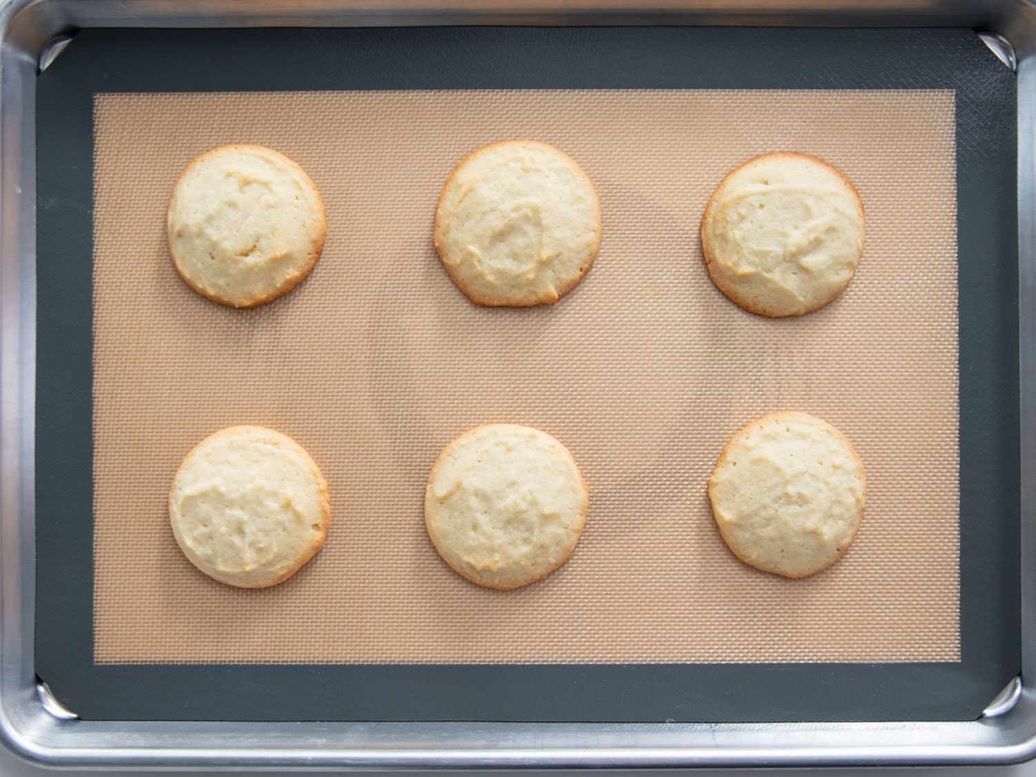 how-to-bake-with-silicon-baking-mats