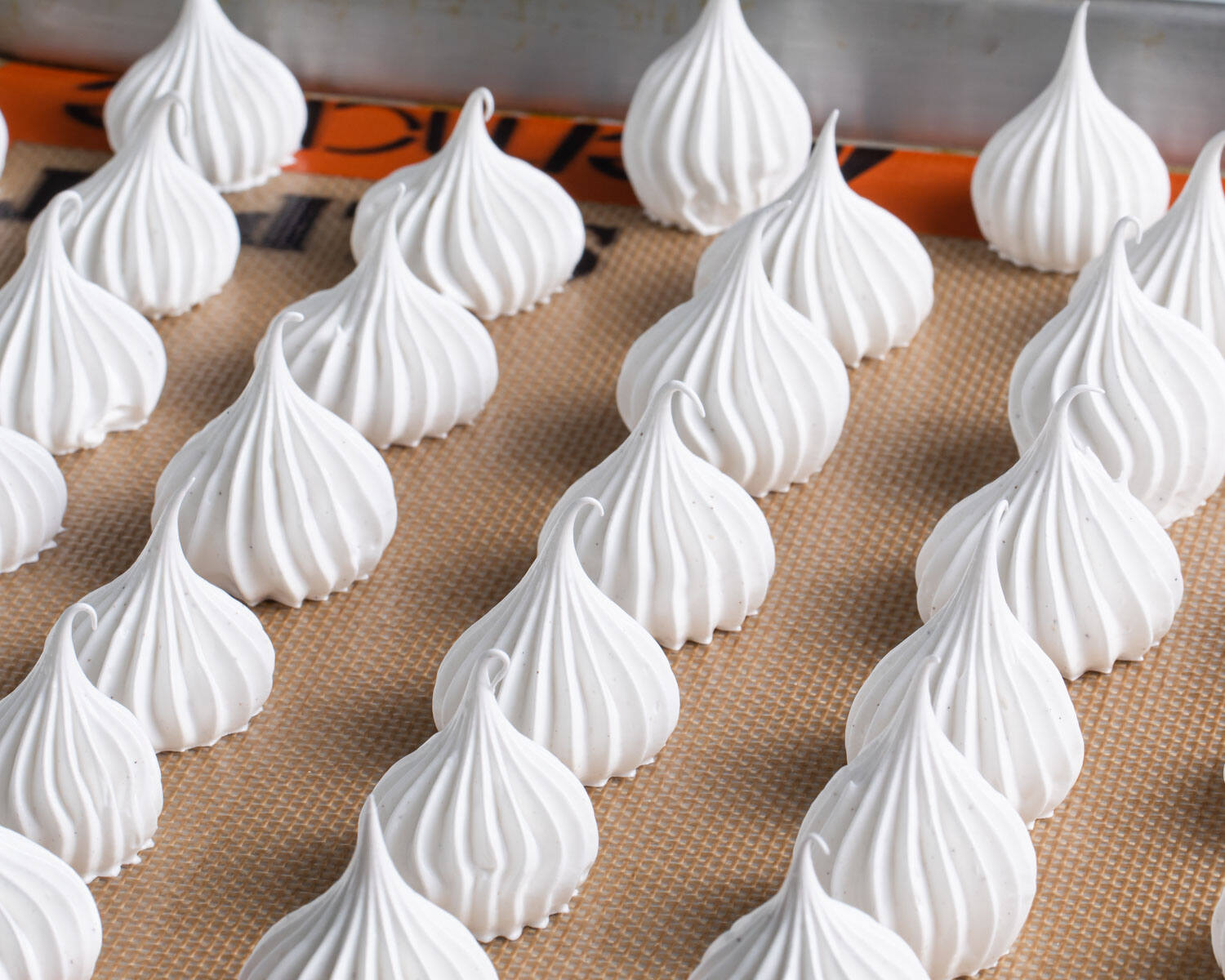 how-to-make-meringue-in-vitamix