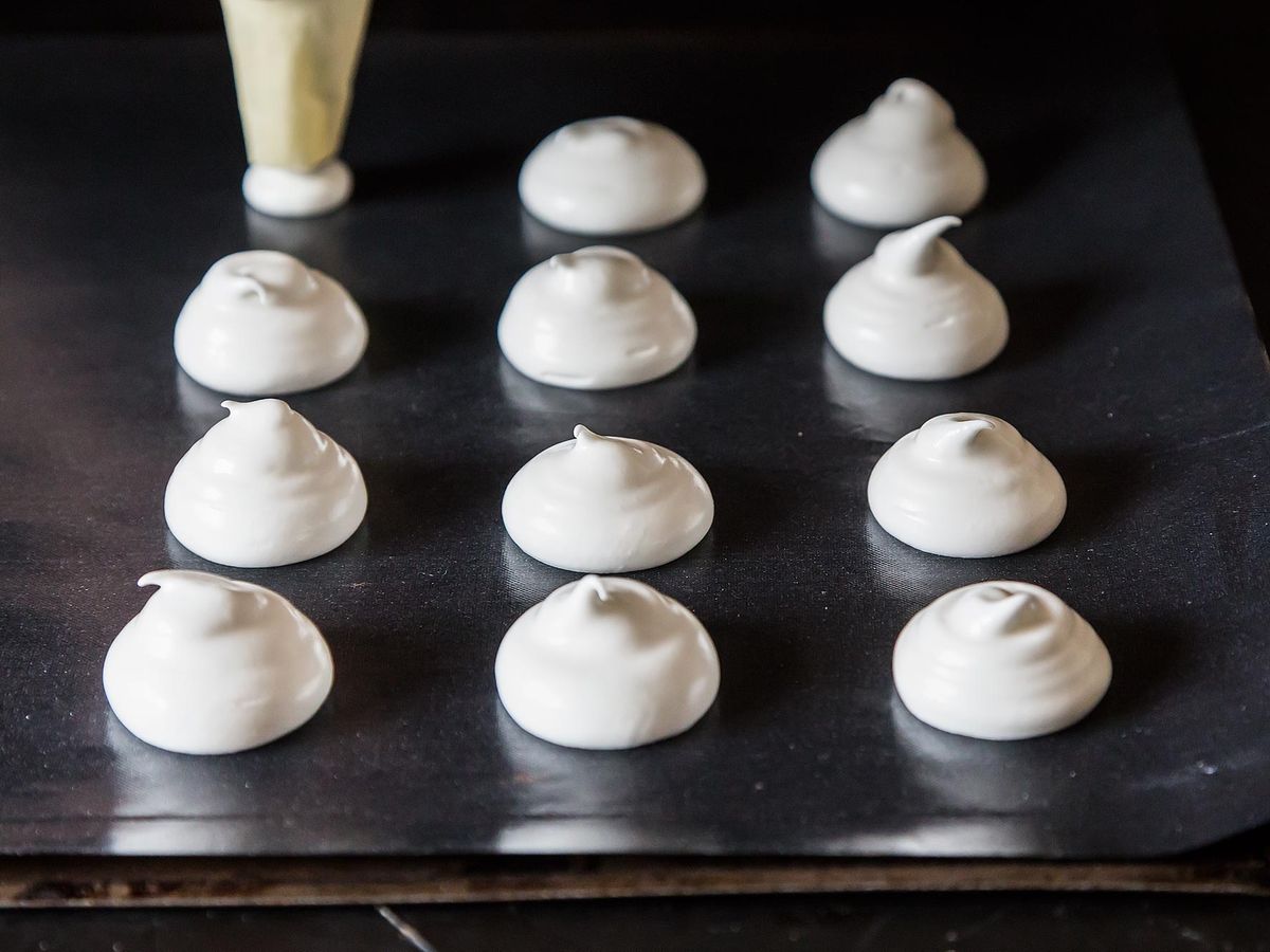 how-to-make-meringue-with-only-eggs-and-sugar