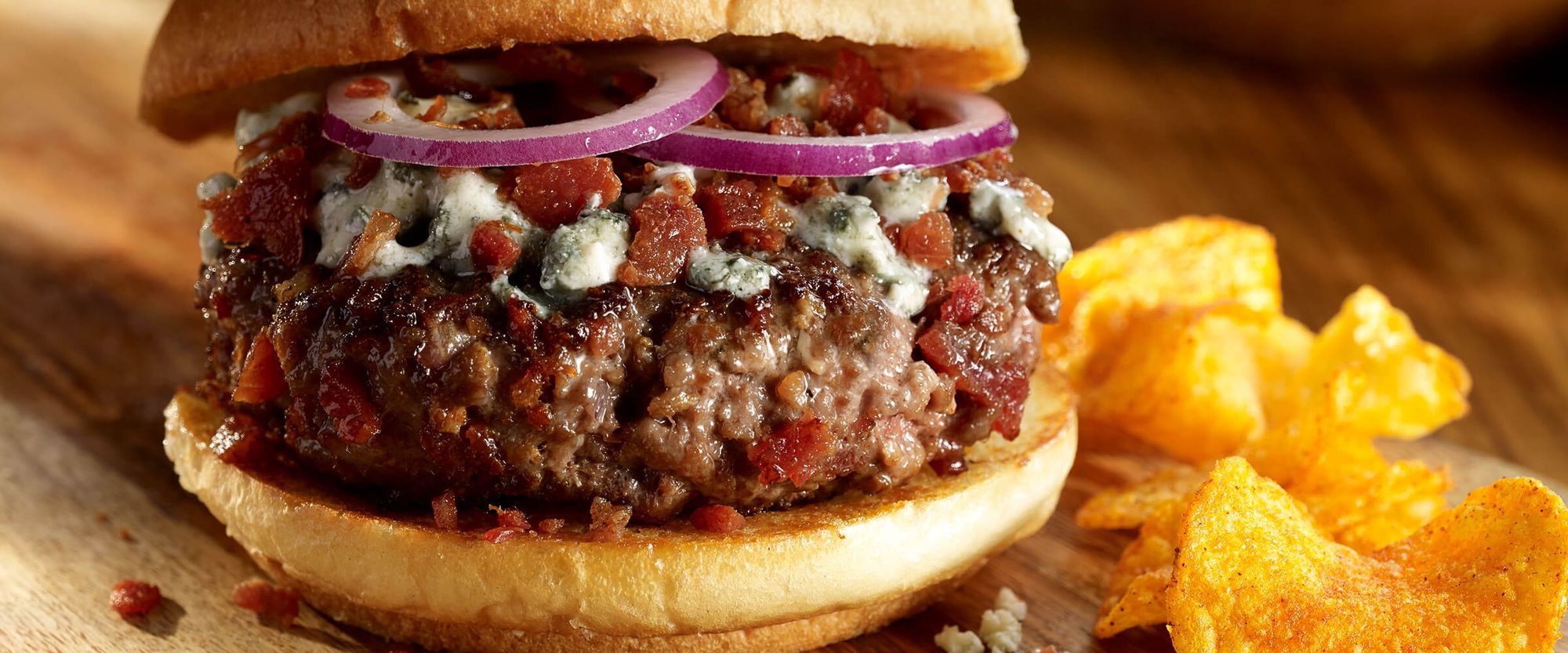 what-is-a-bacon-blue-cheese-burger