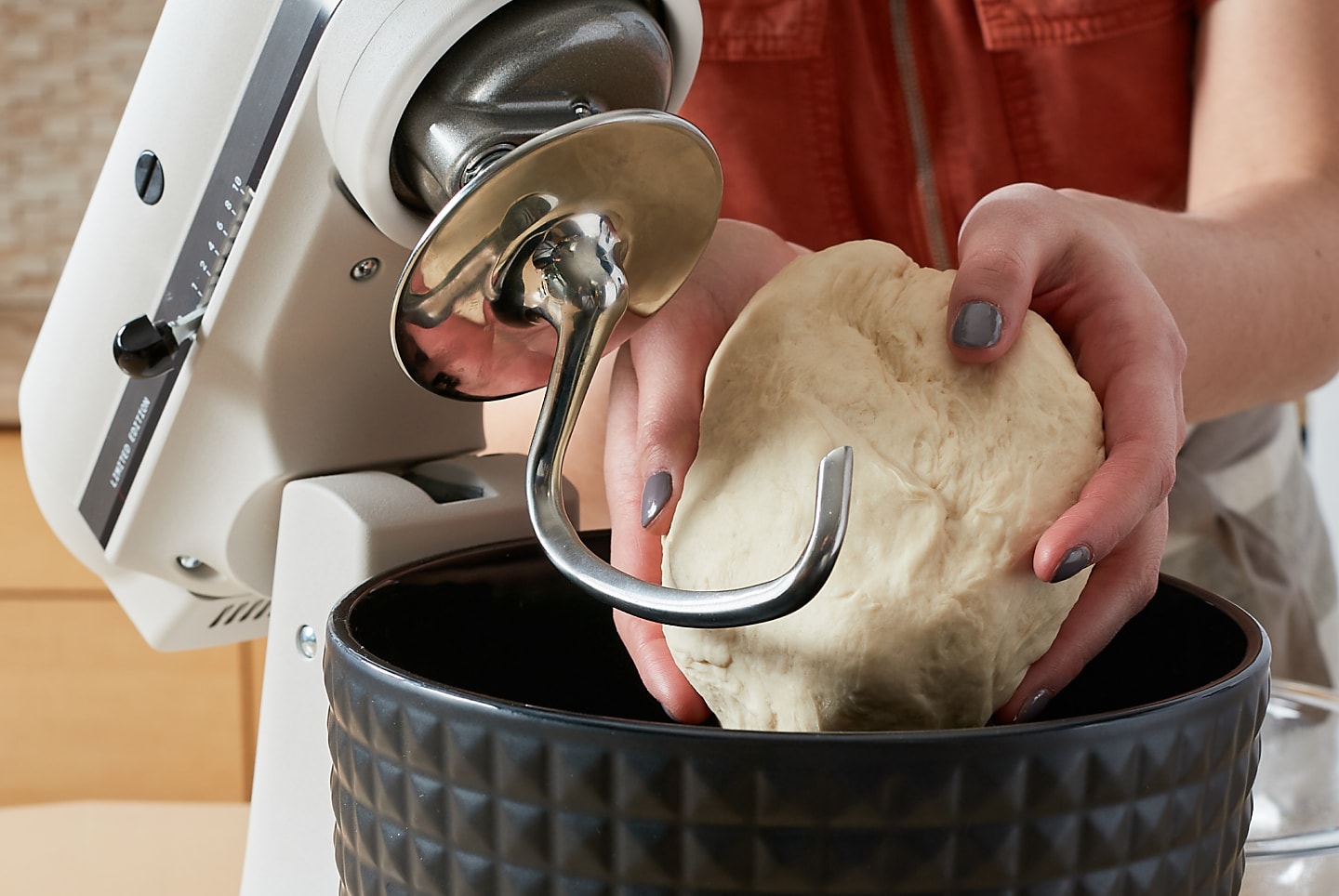 what-is-a-stand-mixer-dough-hook