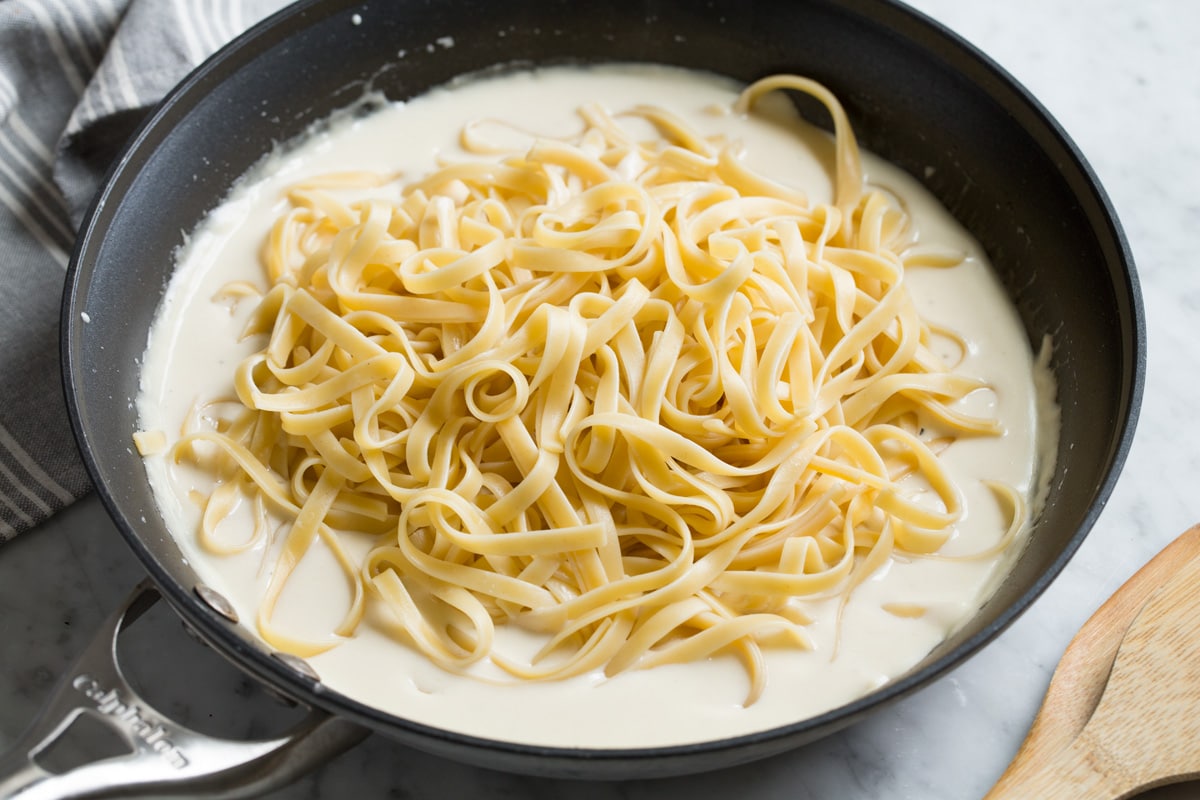what-is-authentic-alfredo-sauce