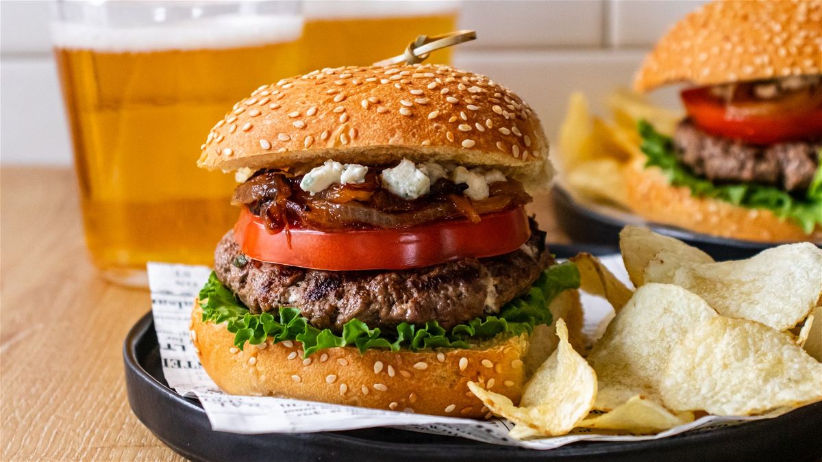 what-is-black-and-blue-burger