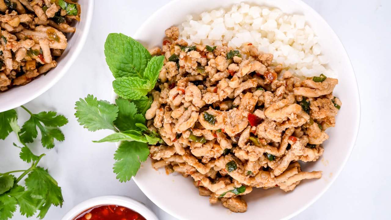 what-is-chicken-larb