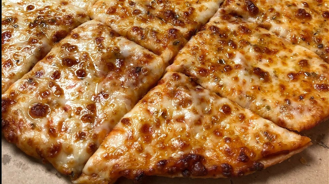 what-is-dominos-thin-crust-pizza