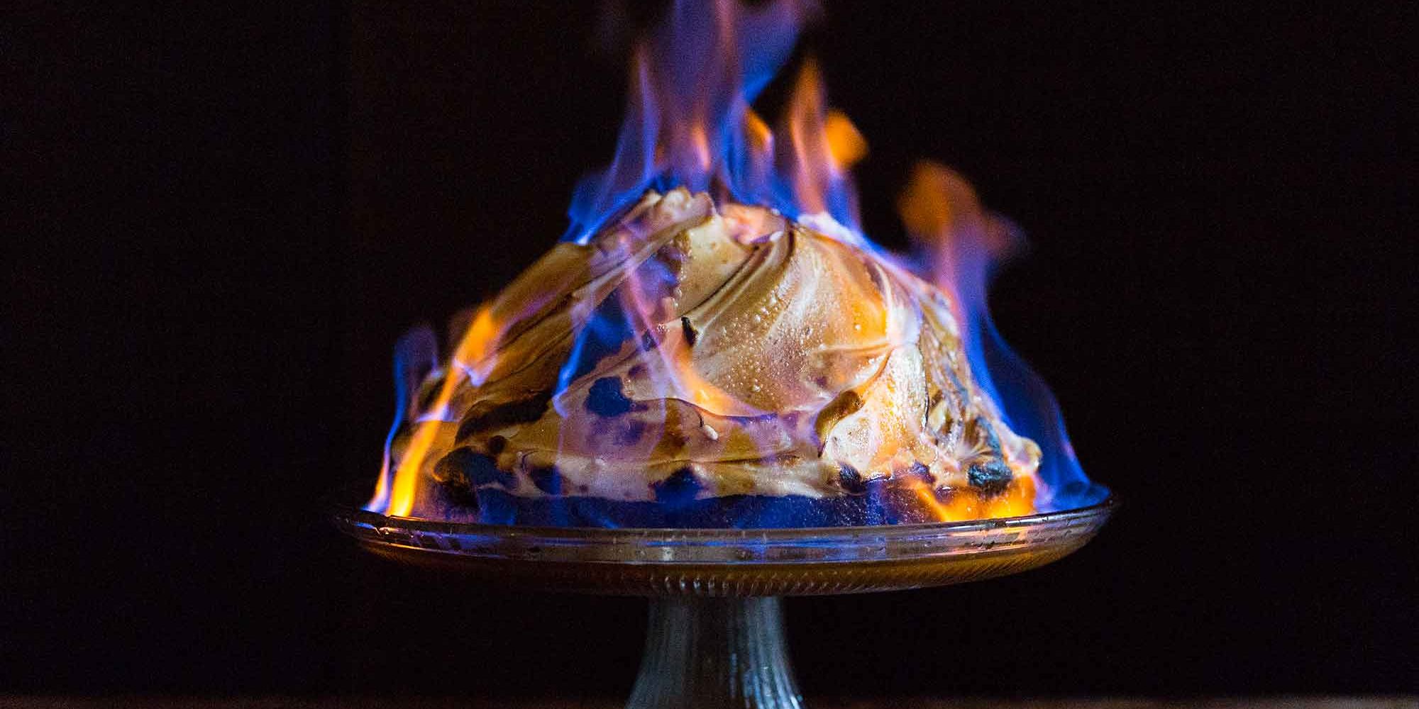 what-is-flambe-baked-alaska
