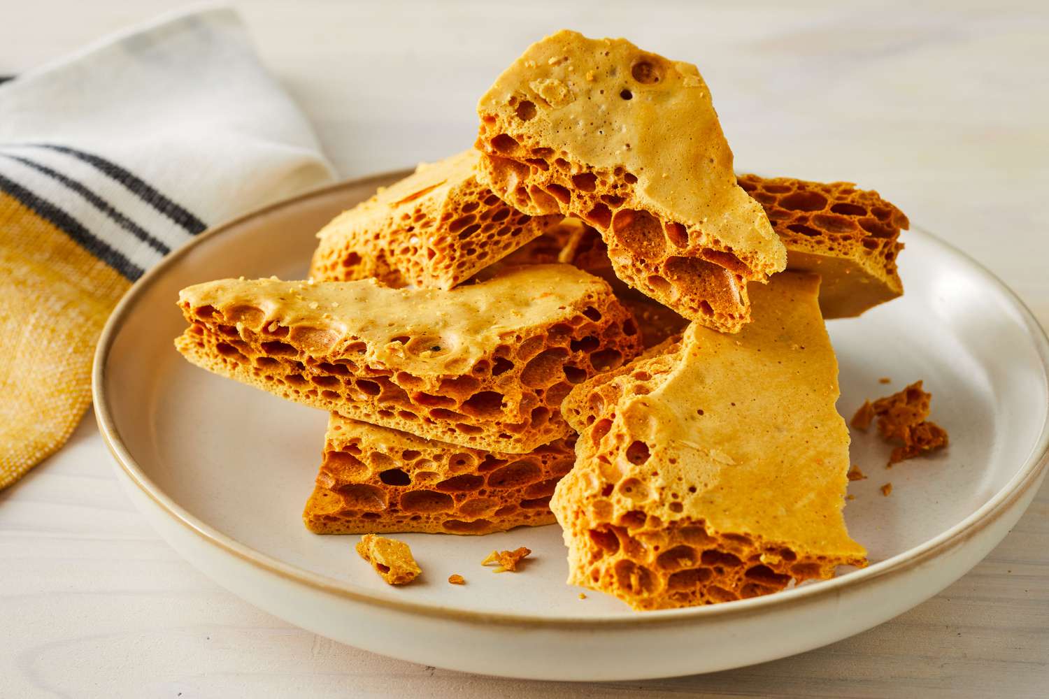 what-is-honeycomb-candy