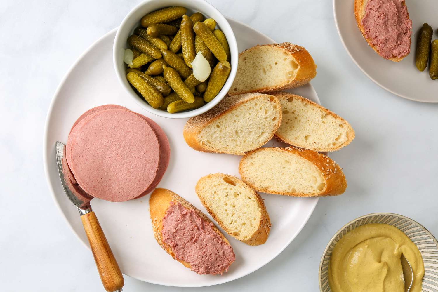 what-is-liverwurst-made-of