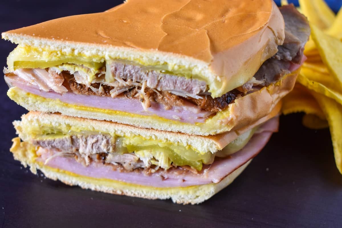 what-is-medianoche-sandwich