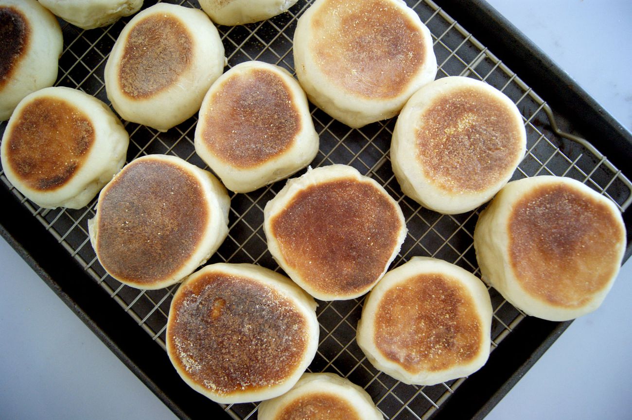 what-is-on-the-bottom-of-english-muffins