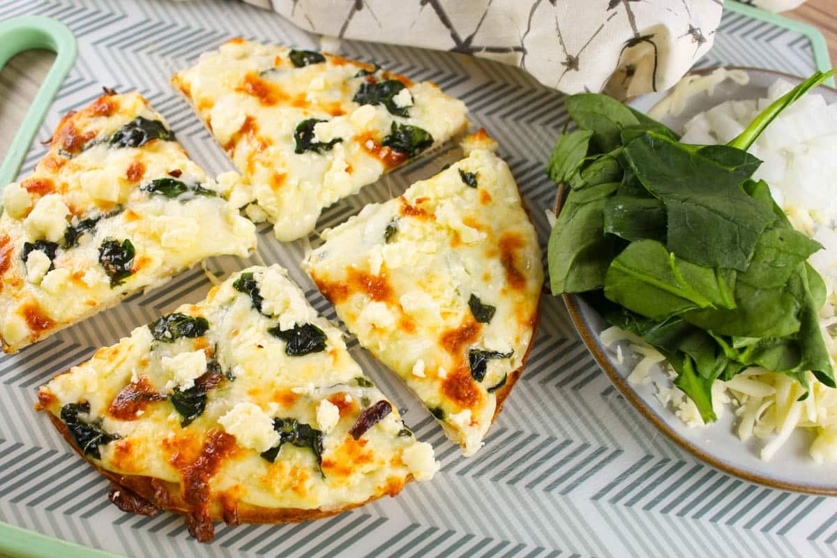 what-is-spinach-pizza