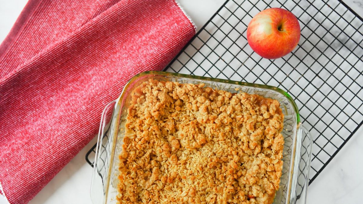 what-is-the-difference-between-apple-crumble-vs-apple-crisp
