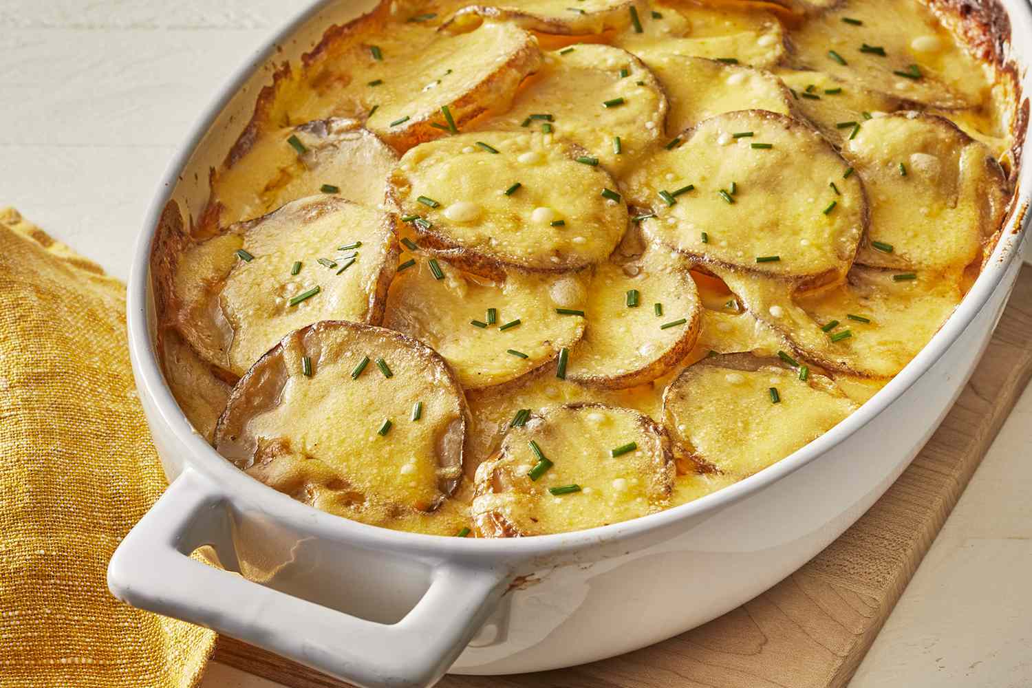 what-is-the-difference-between-au-gratin-vs-scalloped