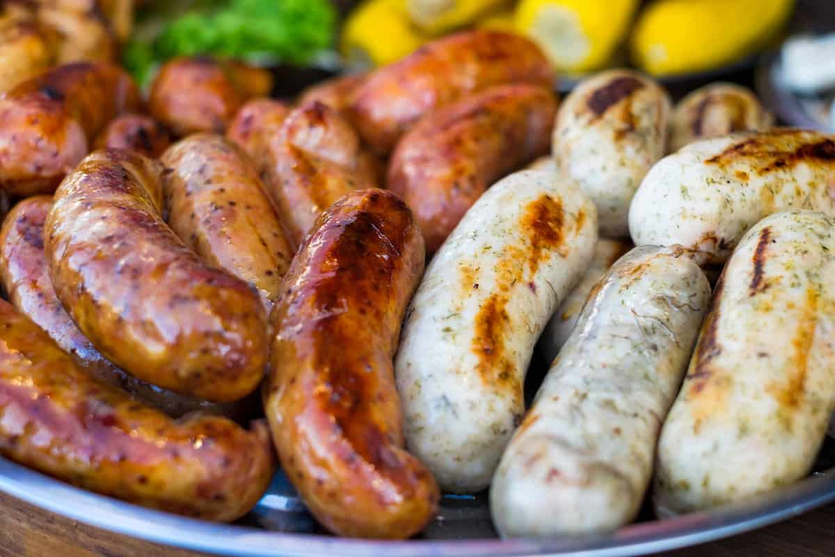 What Is the Difference Between Brat vs Hot Dog - Recipes.net