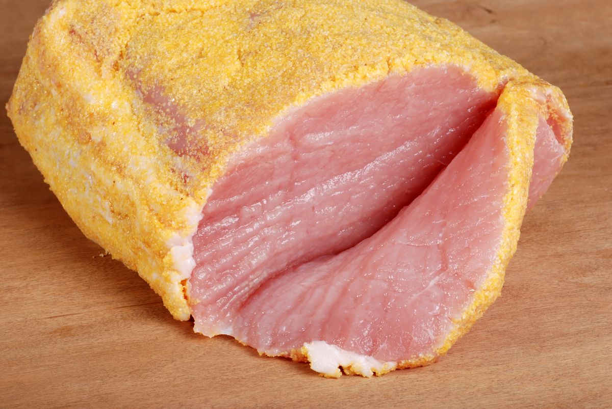 what-is-the-difference-between-canadian-bacon-and-ham