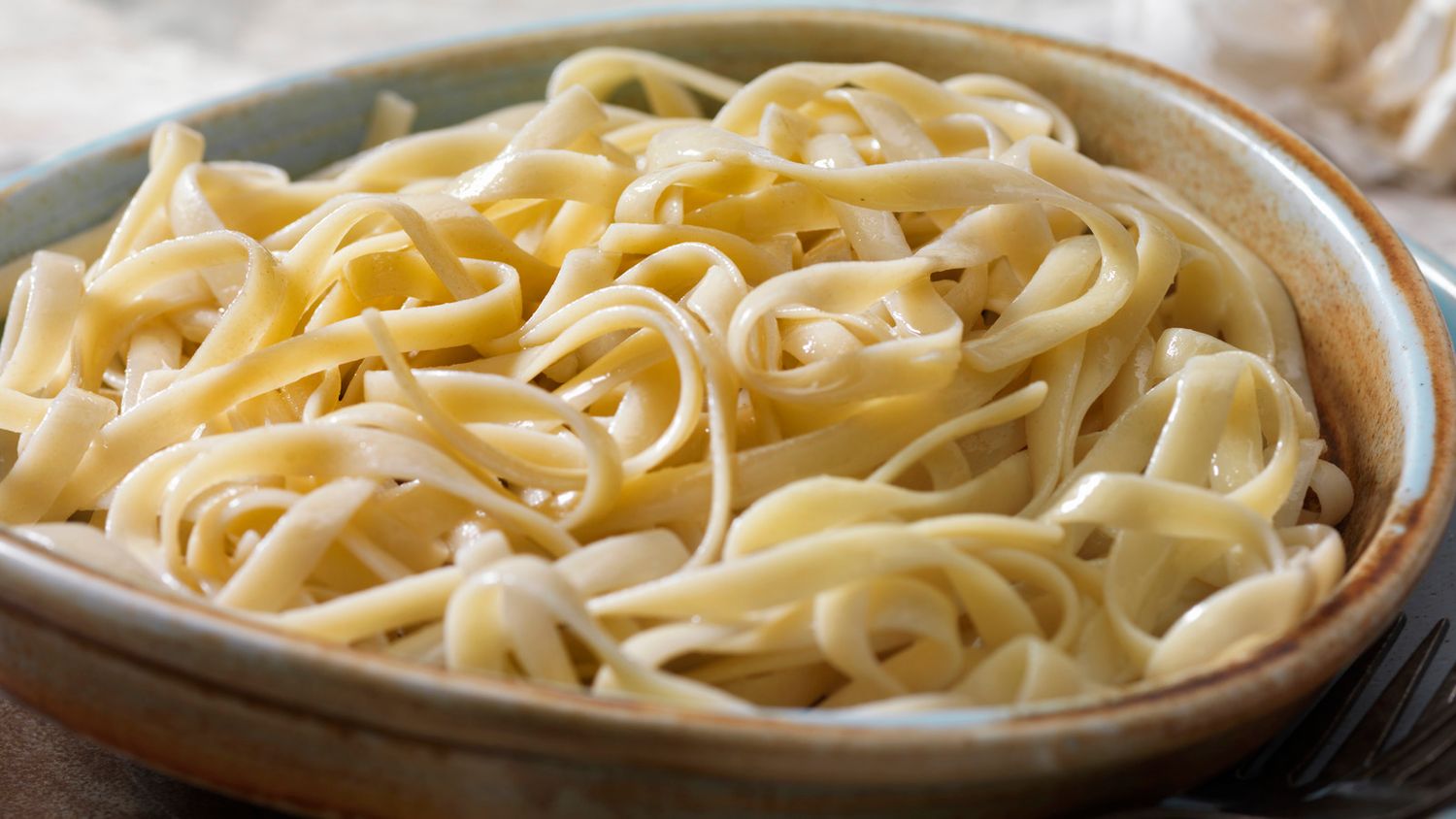 what-is-the-difference-between-egg-noodles-vs-pasta
