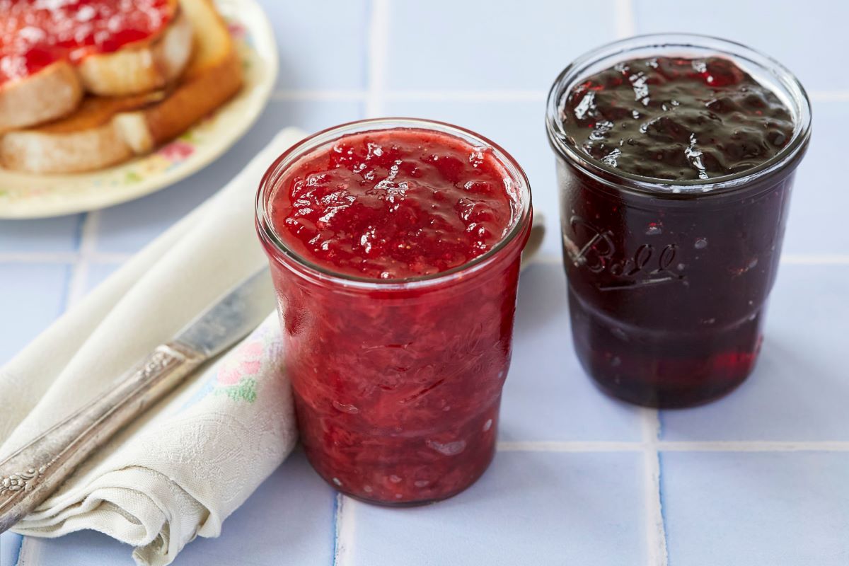 what-is-the-difference-between-jelly-and-jam