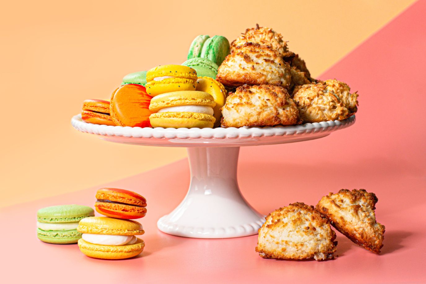 what-is-the-difference-between-macaroon-vs-macaron
