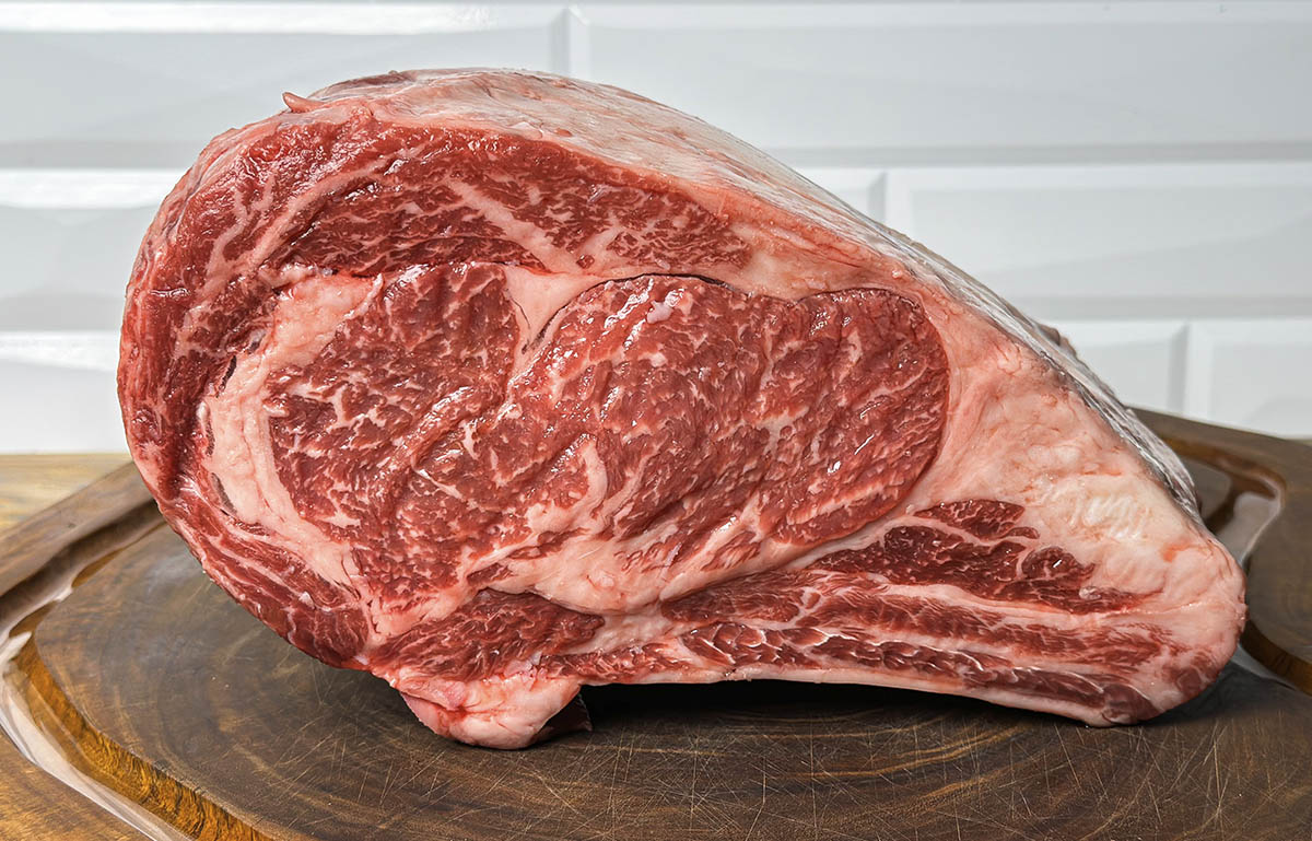 what-is-the-difference-between-prime-rib-vs-ribeye