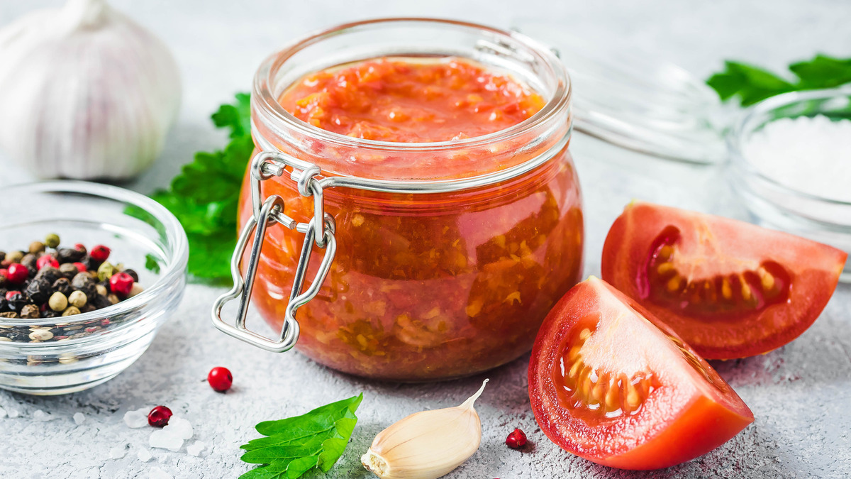 what-is-the-difference-between-tomato-sauce-and-puree