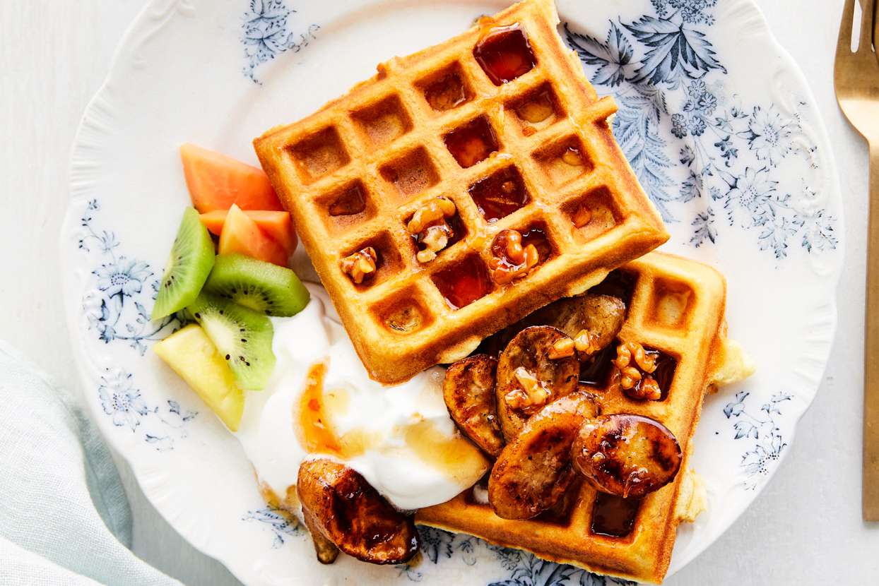 https://recipes.net/wp-content/uploads/2024/03/what-is-a-soggy-waffle-1709275754.jpg