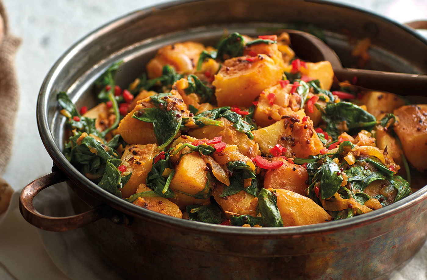 what-is-saag-aloo