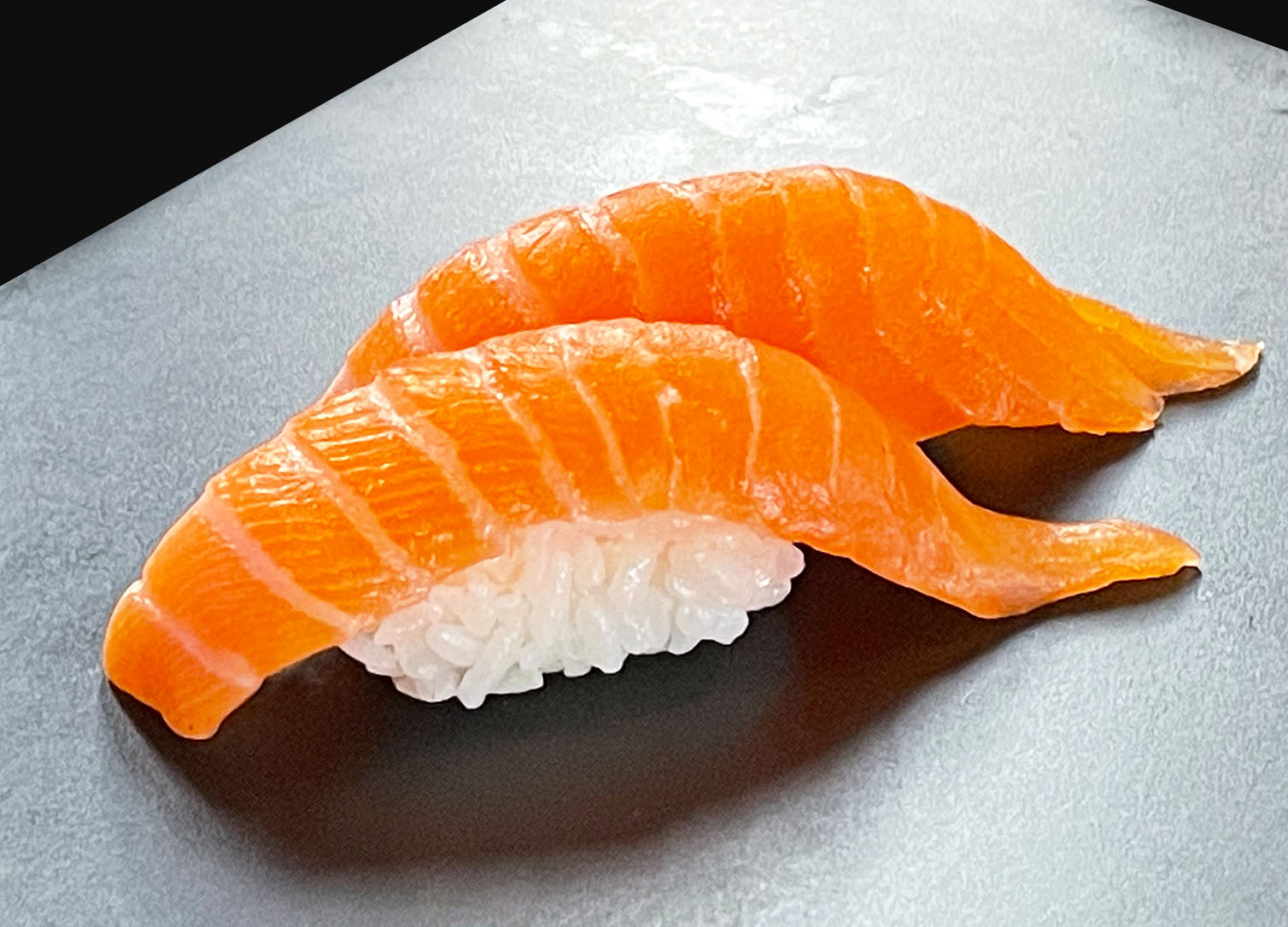 what-is-sake-salmon-sashimi