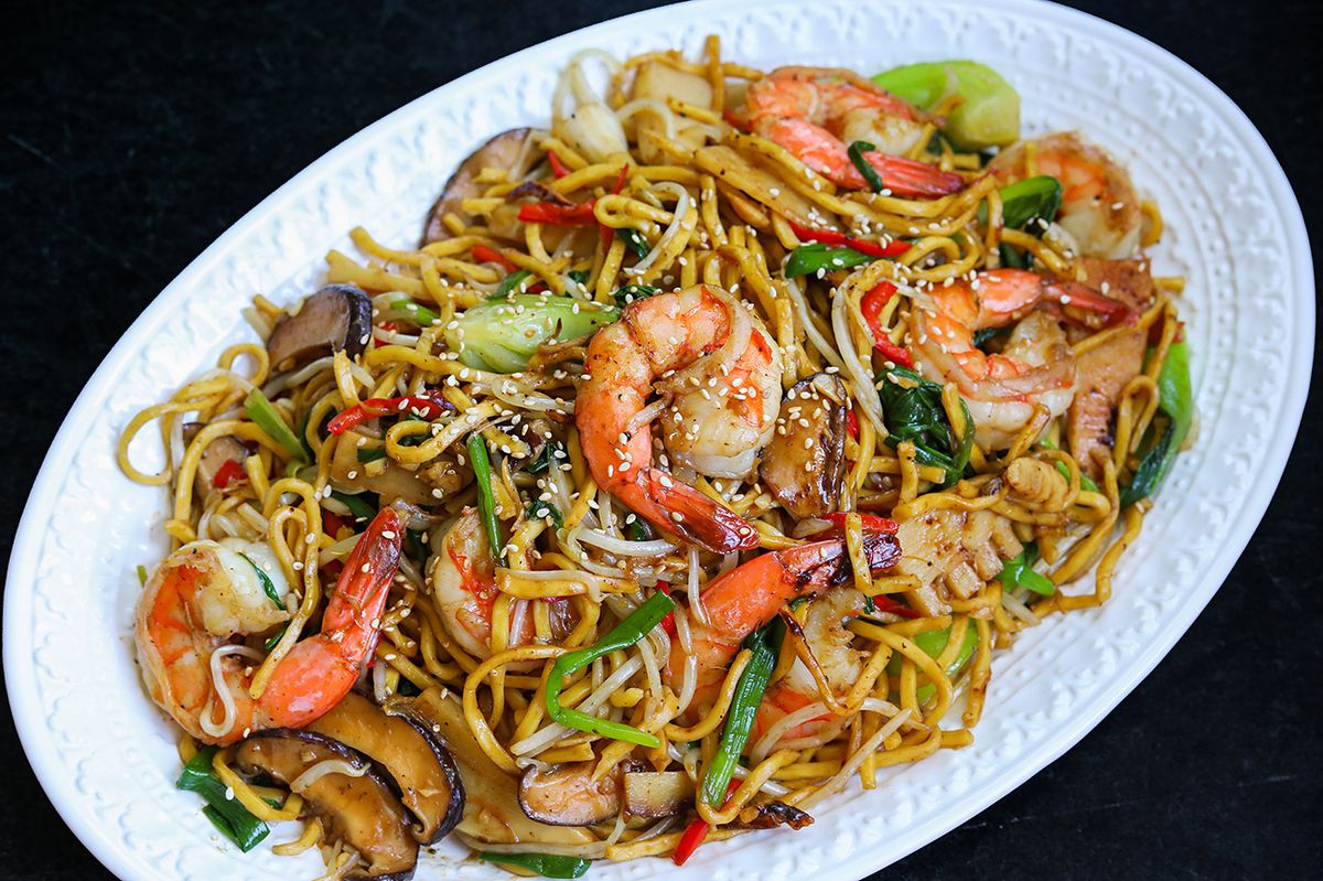 what-is-shrimp-chow-mein