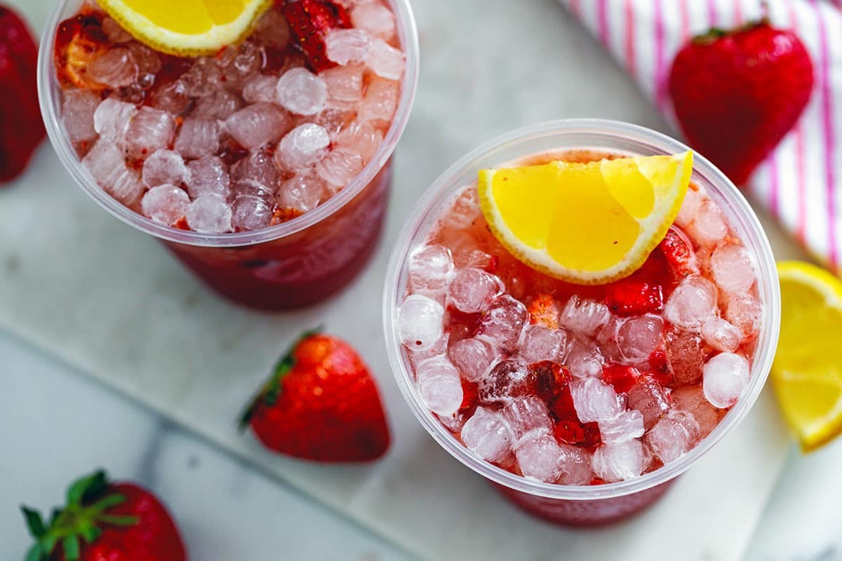 what-is-starbucks-strawberry-lemonade