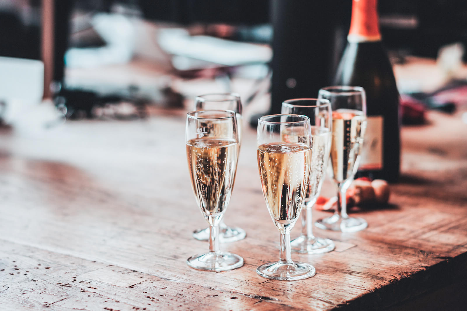 what-is-the-difference-between-prosecco-vs-champagne