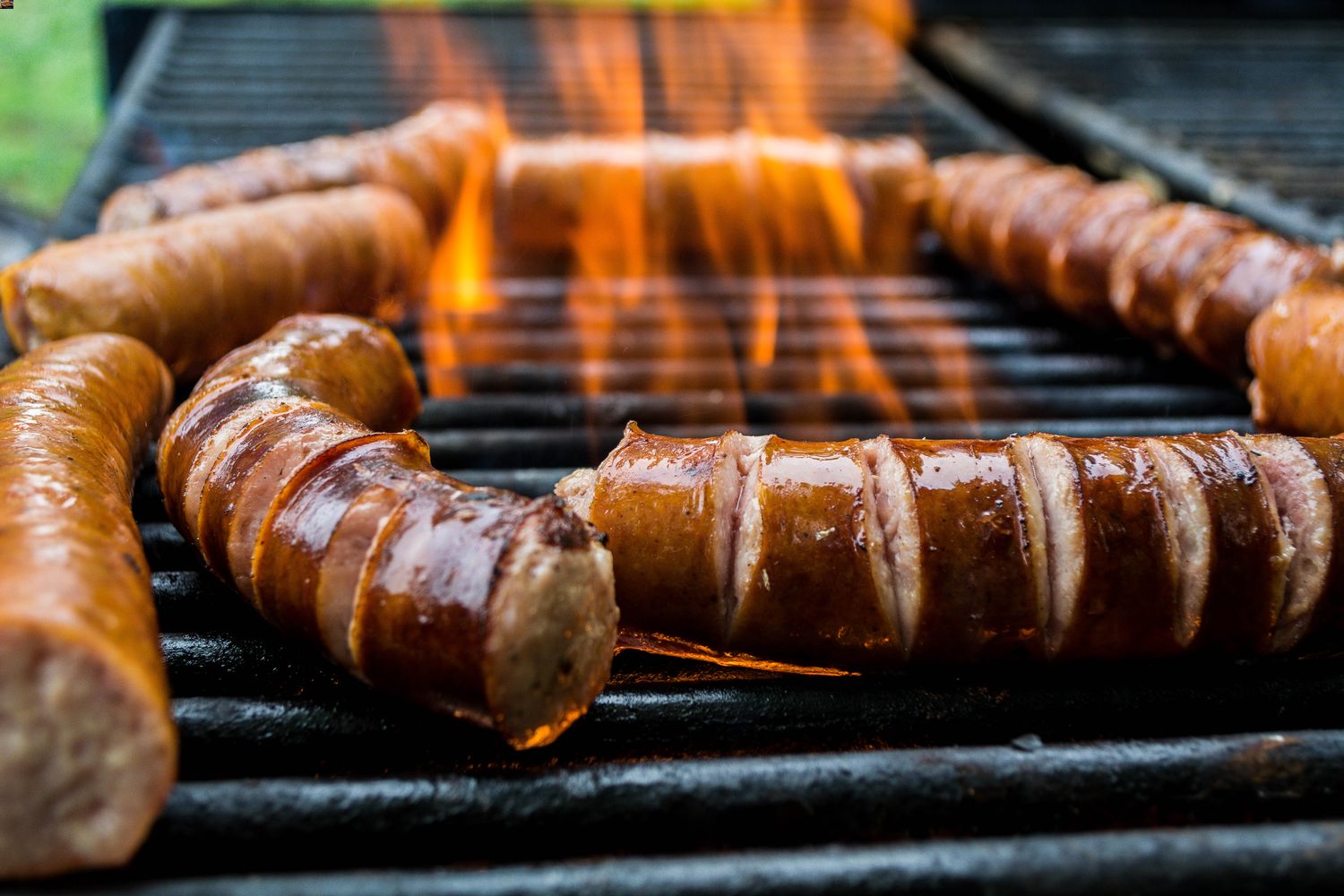 what-is-the-difference-between-sausage-and-kielbasa