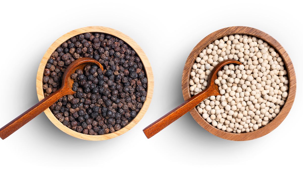 what-is-the-difference-between-white-pepper-and-black-pepper