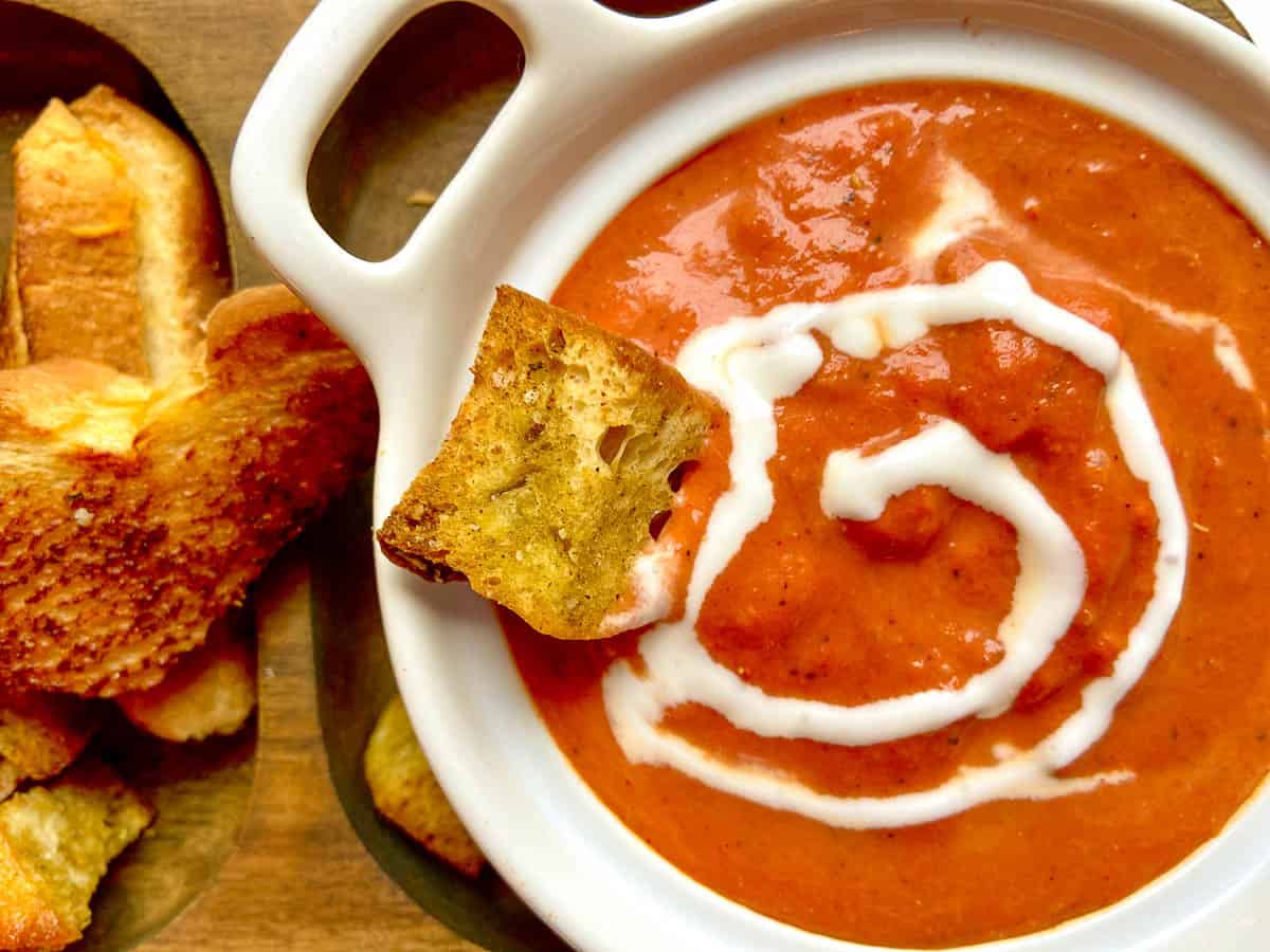 what-is-tomato-bisque-soup