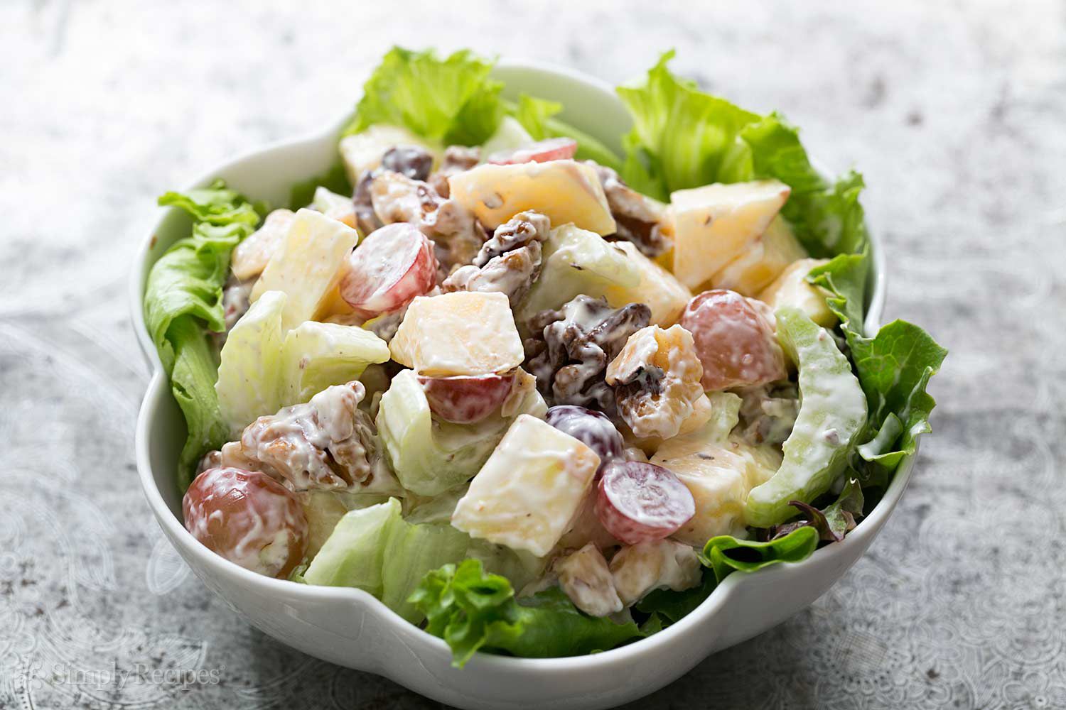 what-is-waldorf-salad