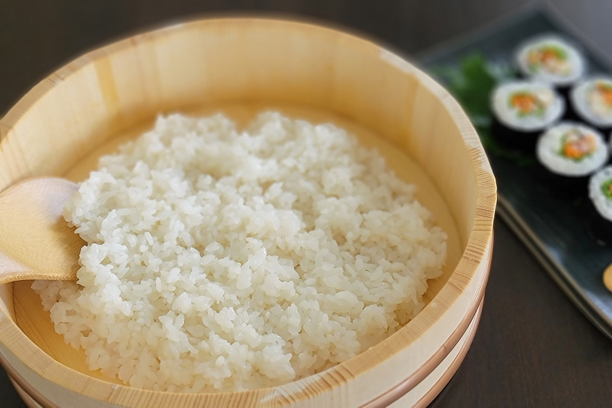 what-is-the-difference-between-sushi-rice-and-white-rice
