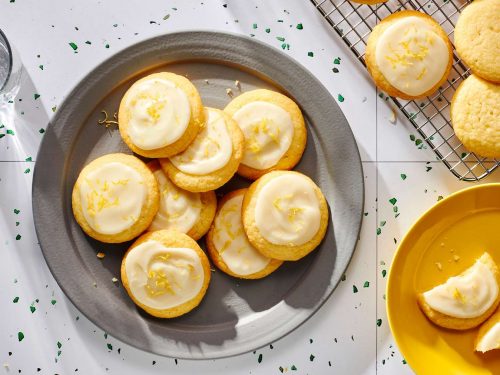 FAW-recipes-lemony-butter-cookies-hero-06-387647f088e94c8485d48839a0cd9c49